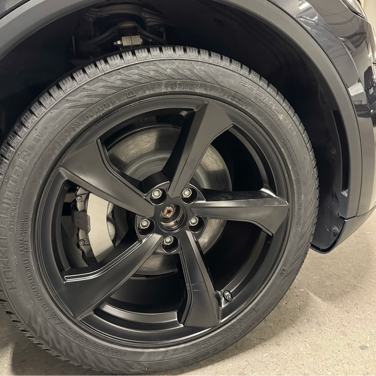 Senterkopper og mutterdeksler til Tesla Model Y Juniper (2025–2026)