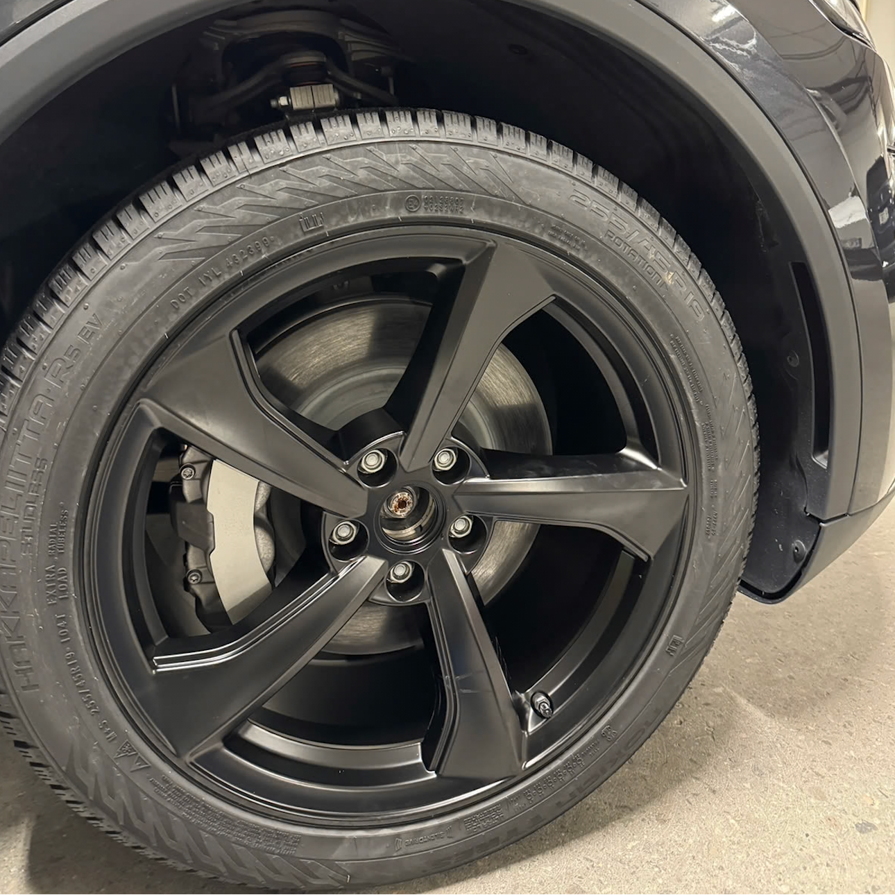 Senterkopper og mutterdeksler til Tesla Model Y Juniper (2025–2026)