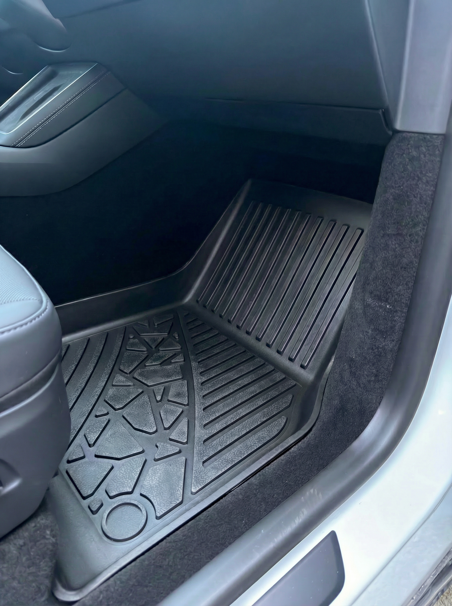 Allværsmatter i TPE – Komplett sett (6 deler) til Tesla Model Y Juniper (2025–2026)
