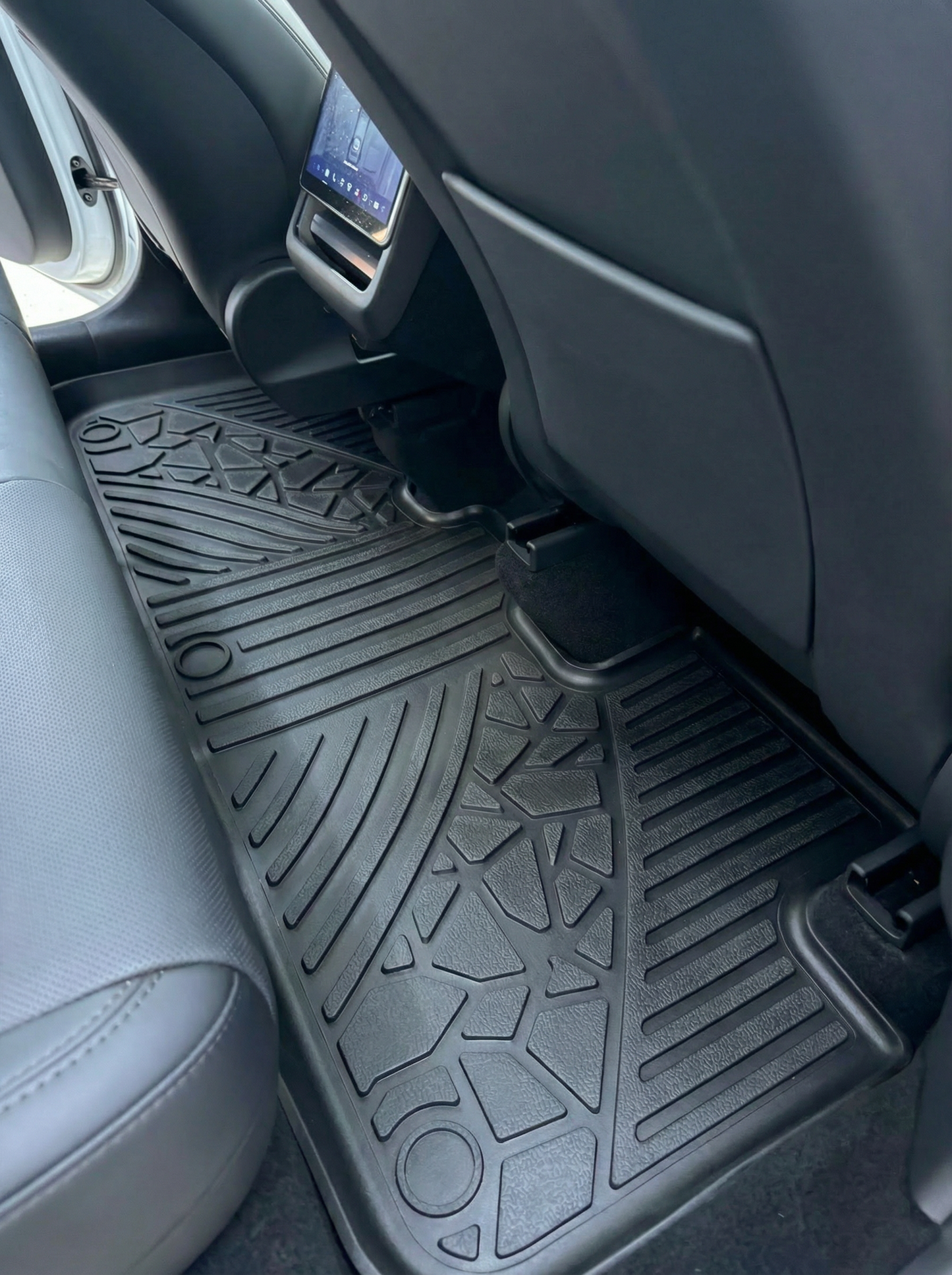 Allværsmatter i TPE – Komplett sett (6 deler) til Tesla Model Y Juniper (2025–2026)